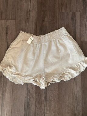 aerie Shorts Light Cream Ruffle-Hem Linen Blend